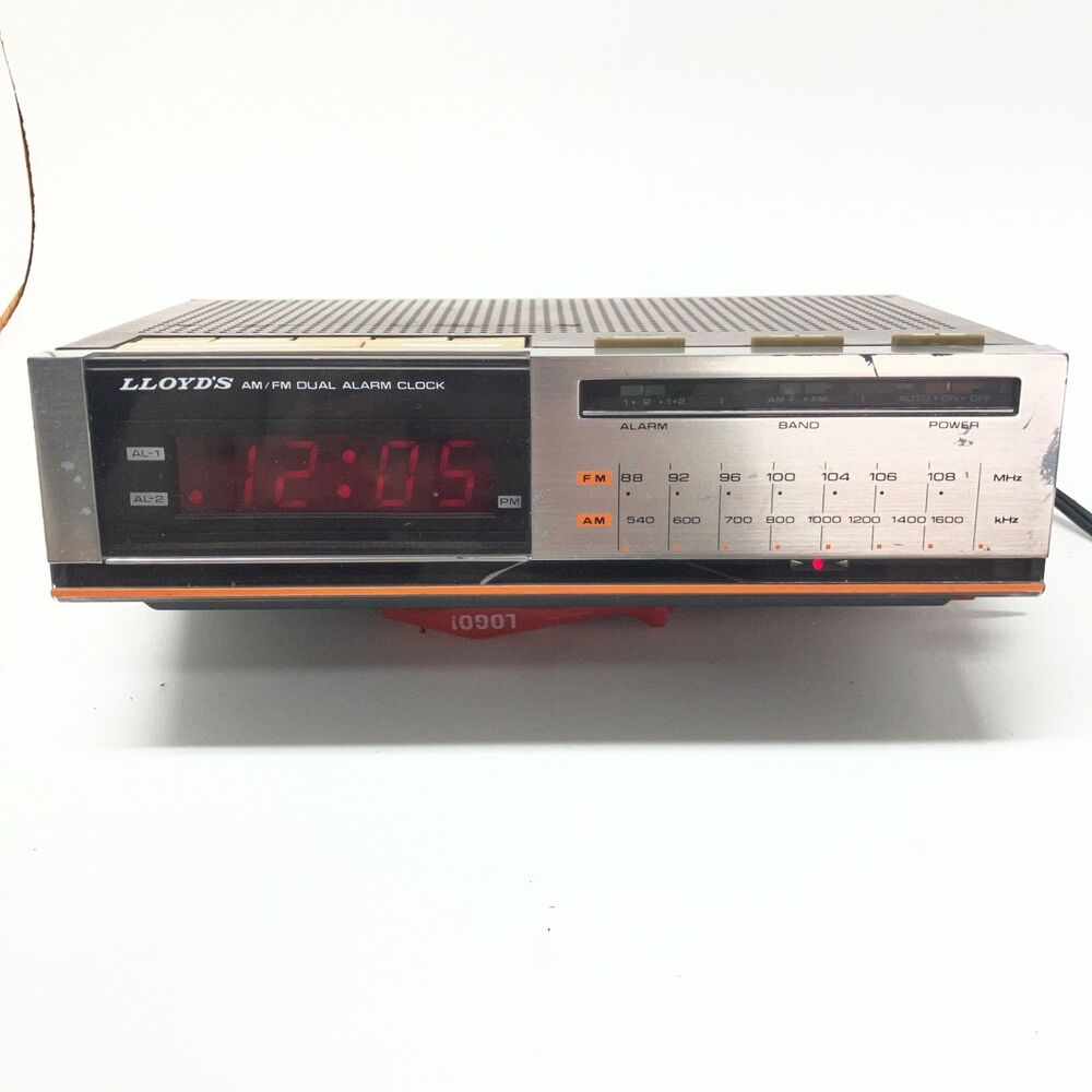 Vintage Lloyds J375 AM/FM Dual Alarm Clock Radio